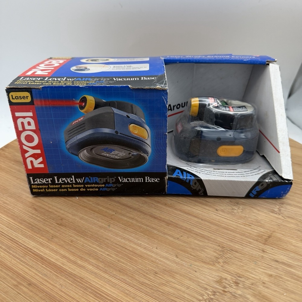 Ryobi Laser Level with Airgrip Vacuum Base & Padded Case ELL0001 NEW in Box